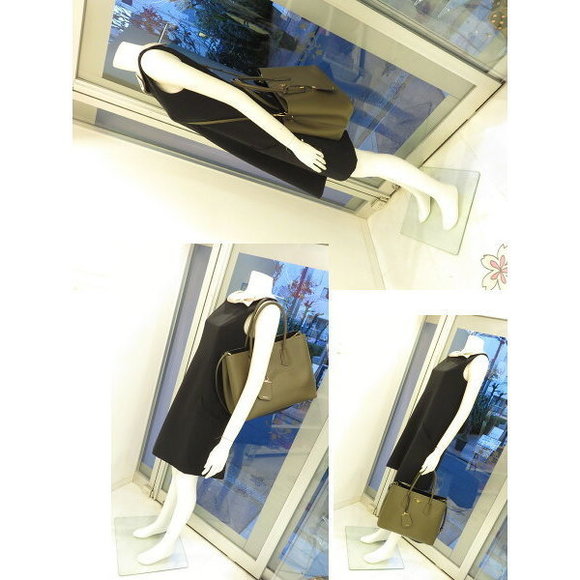 Prada Tote Bag - Picture 3 of 6